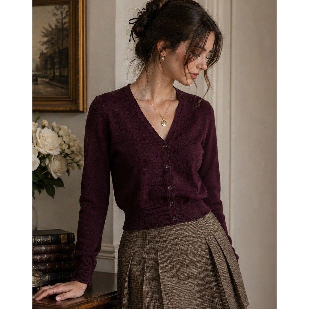 UNIQLO 100% Wool Cardigan Sweater Burgundy Plum V-Neck Button Front Size S
